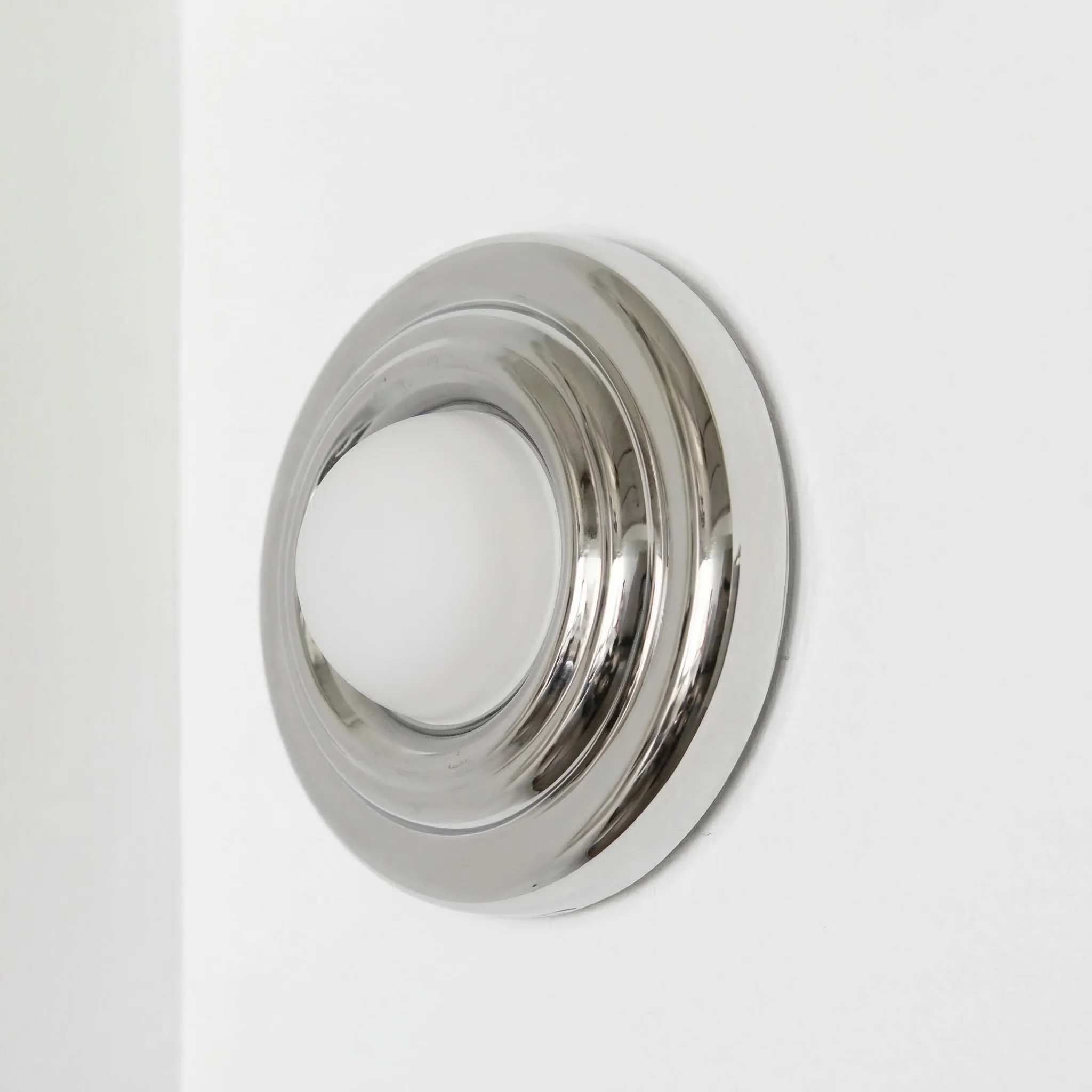 Luminária Arandela Moderna Minimalista Vidro Metal Globo Prata LED Orvieto